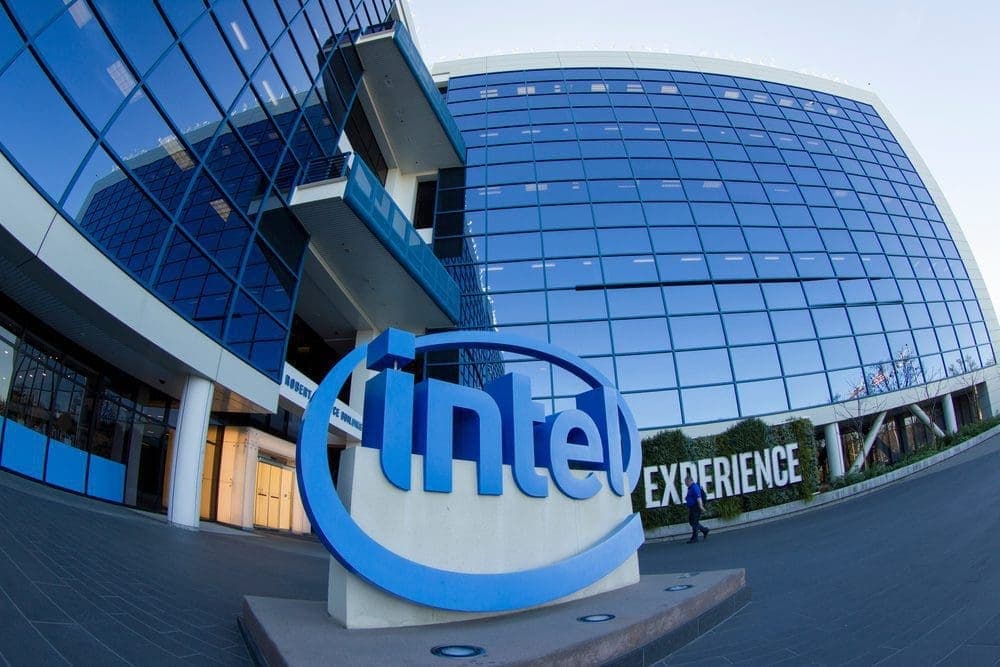 Újabb veszteség, gyenge előrejelzés – Mi lesz az Intellel?