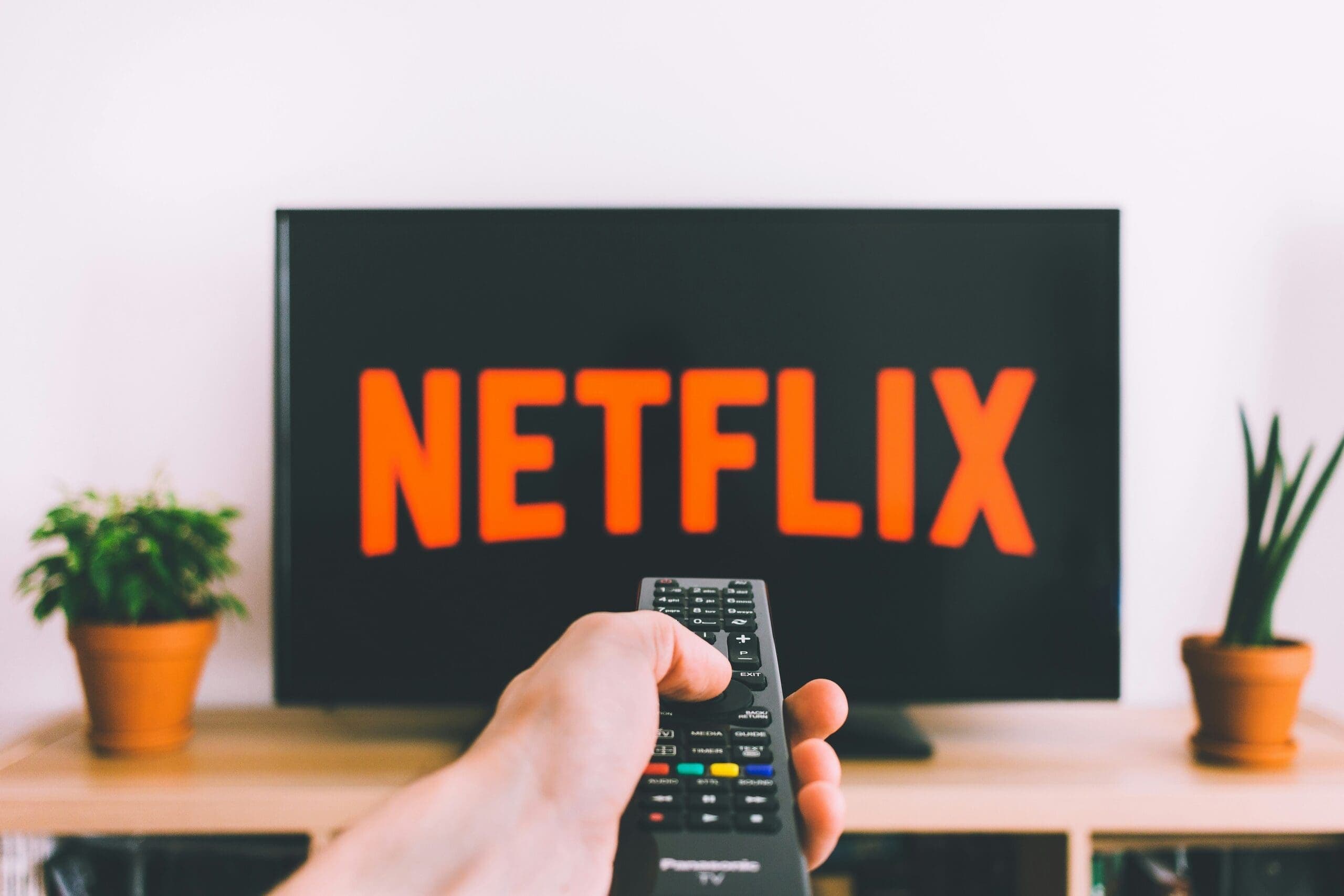 Hogy csinálja a Netflix? – Profitcsökkenés mellett is nézettségi rekordot döntött a K-Pop démonvadászokkal