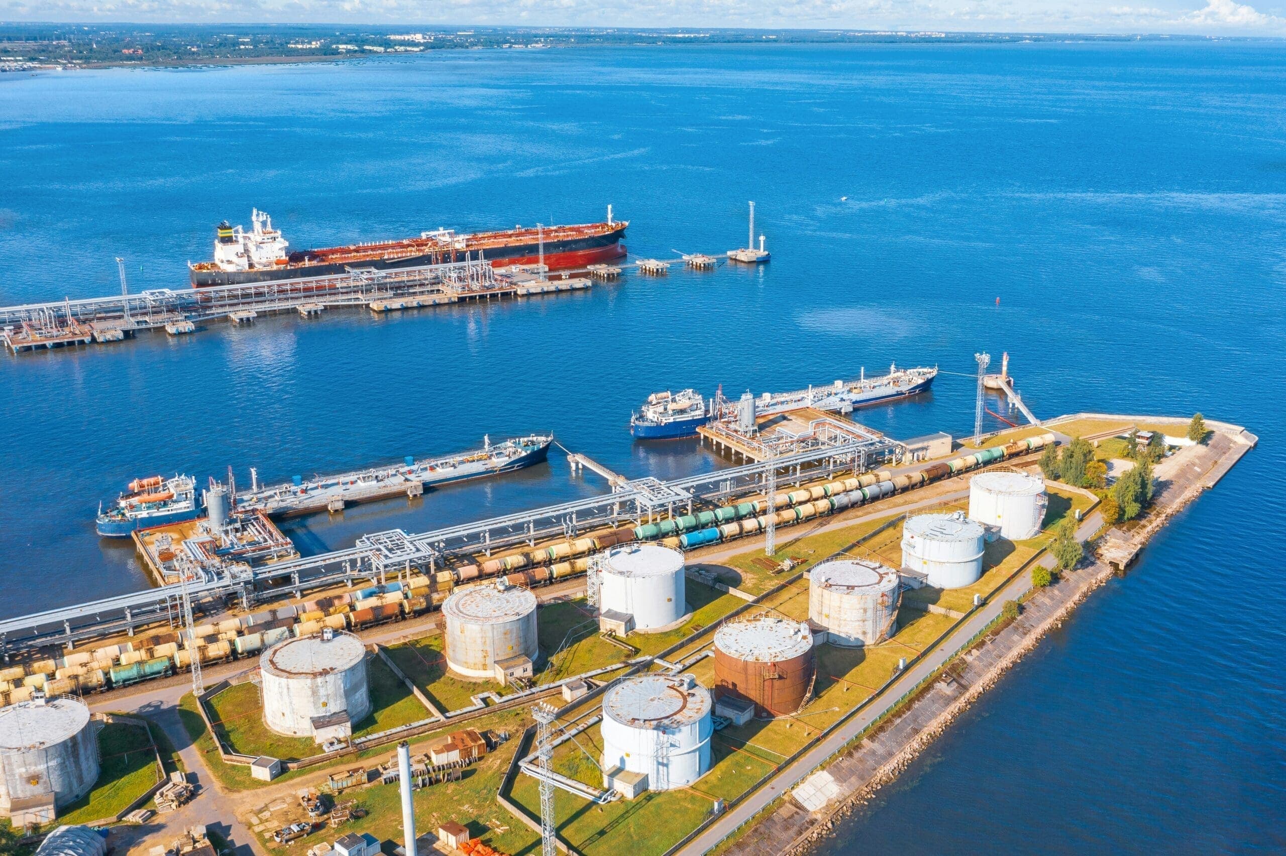 Olajpiacon újabb robbanás – Az OPEC bukik, Trump és a háború felforgatja az olajbizniszt