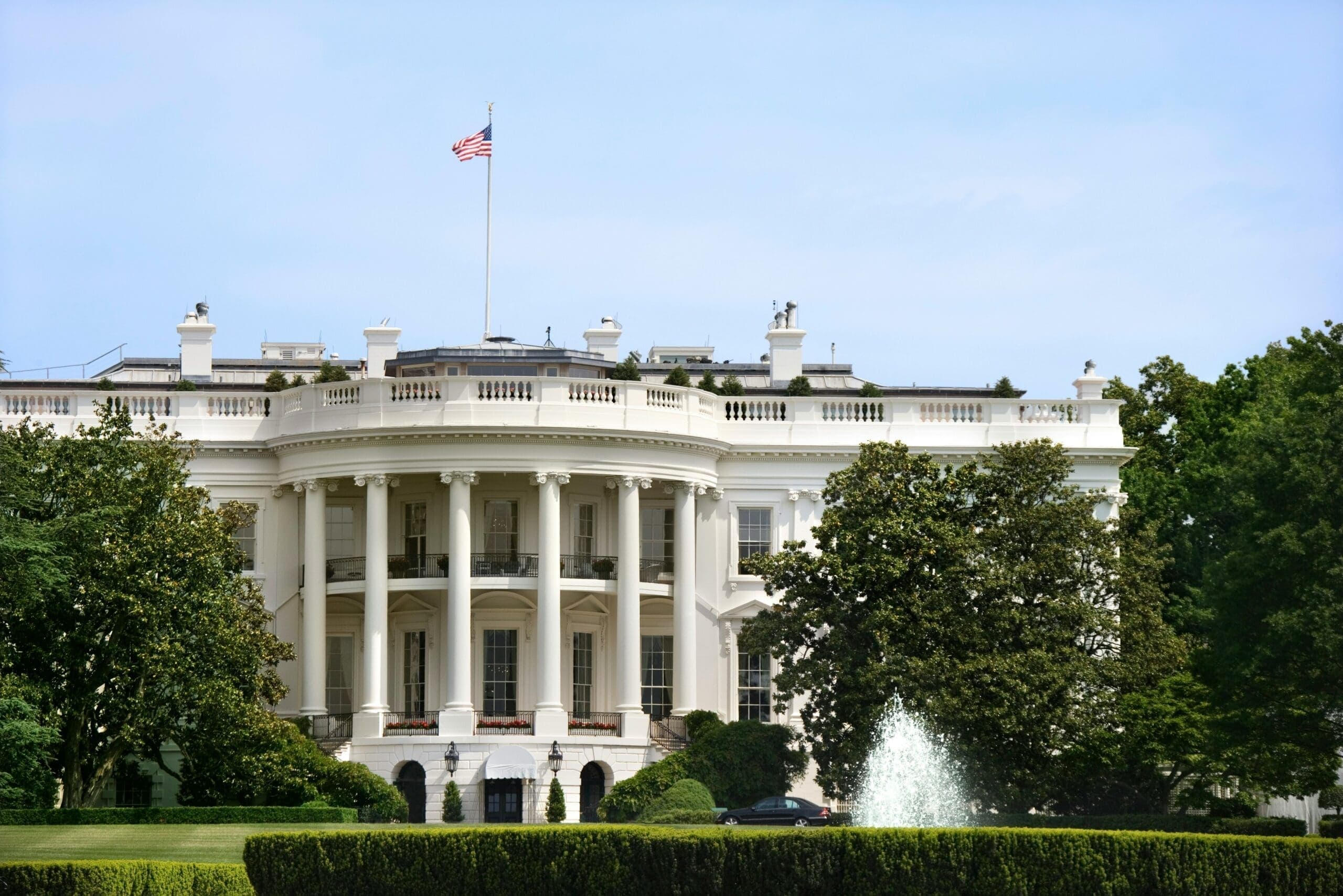 Veszélyben a Szilícium-völgy? – Trump brutális vízumdíja milliárdos terhet rak a techóriásokra
