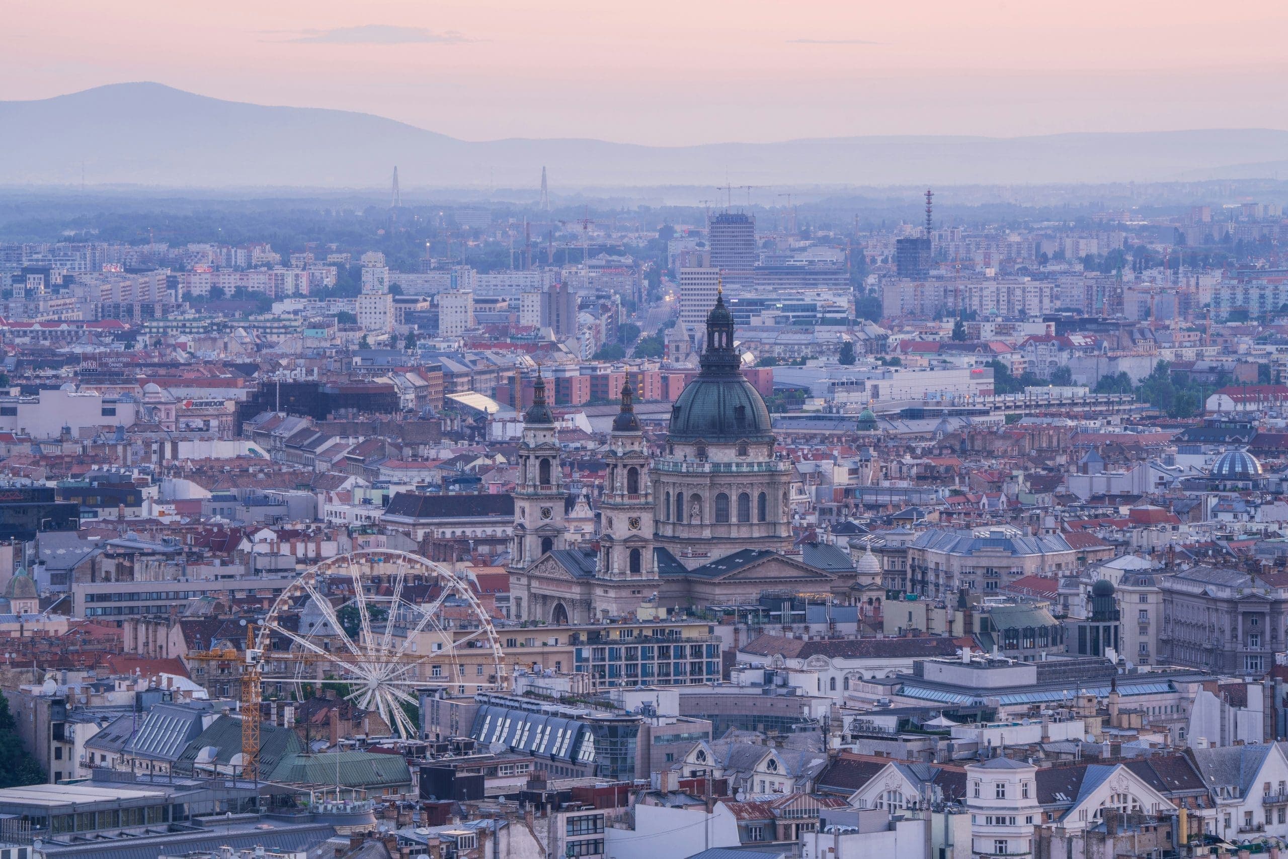 Megtorpant a lakáspiac? – Csökkent a kereslet, de Budapesten továbbra is 1,3 millió forint közelében járnak az árak