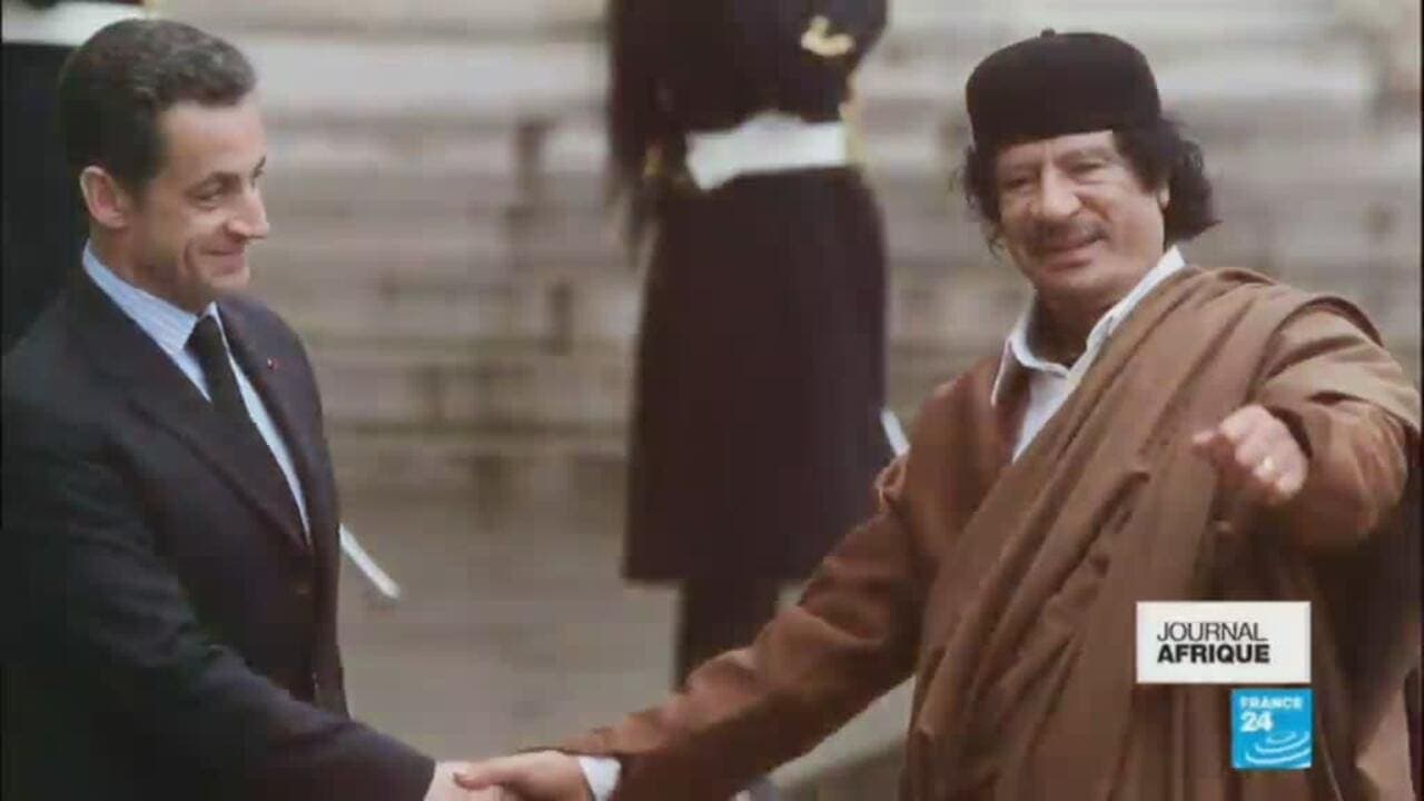 Börtönbe küldték az elnököt - Ráfaragott Kadhafi barátságára