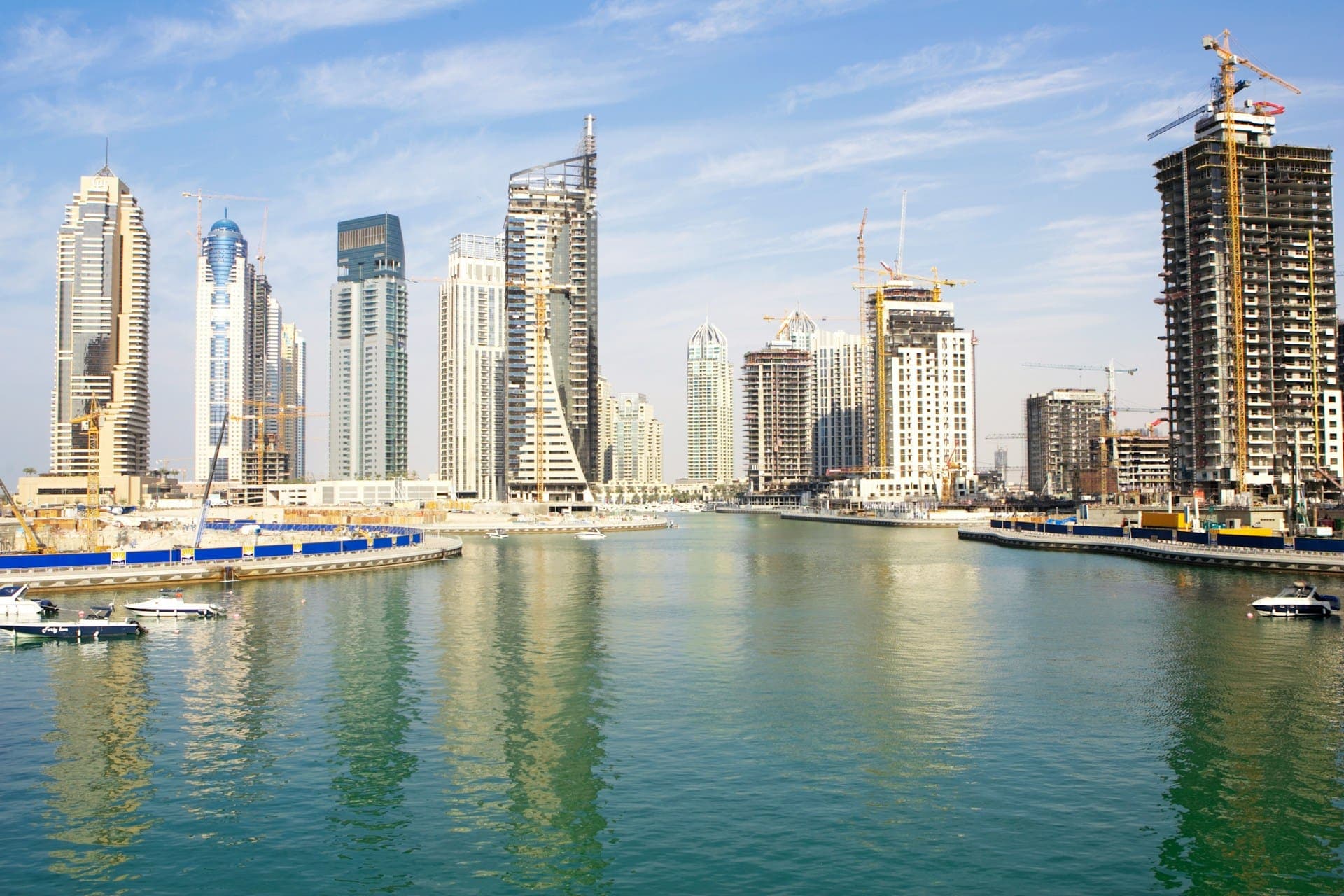 Összeomolhat Dubaj ingatlanpiaca? – Milliós lakásárak mellett jött a közel-keleti feszültség